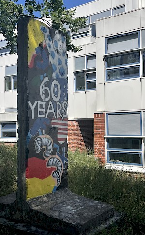 Mauerelement in Berlin-Wilmersdorf